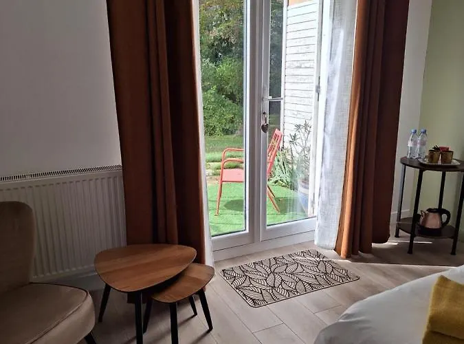 Le Pré Du Buis Bed & Breakfast 3*